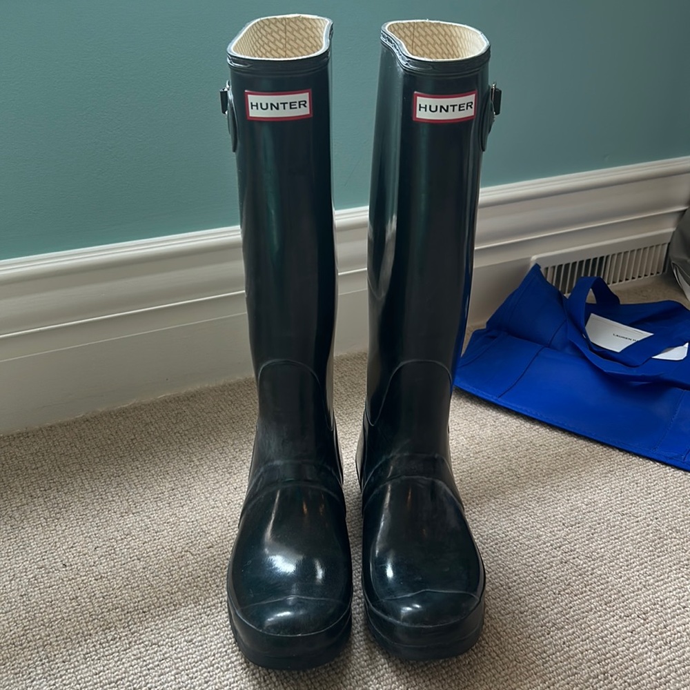 Black Hunter boots! Amazing winter boot/rain boot basic